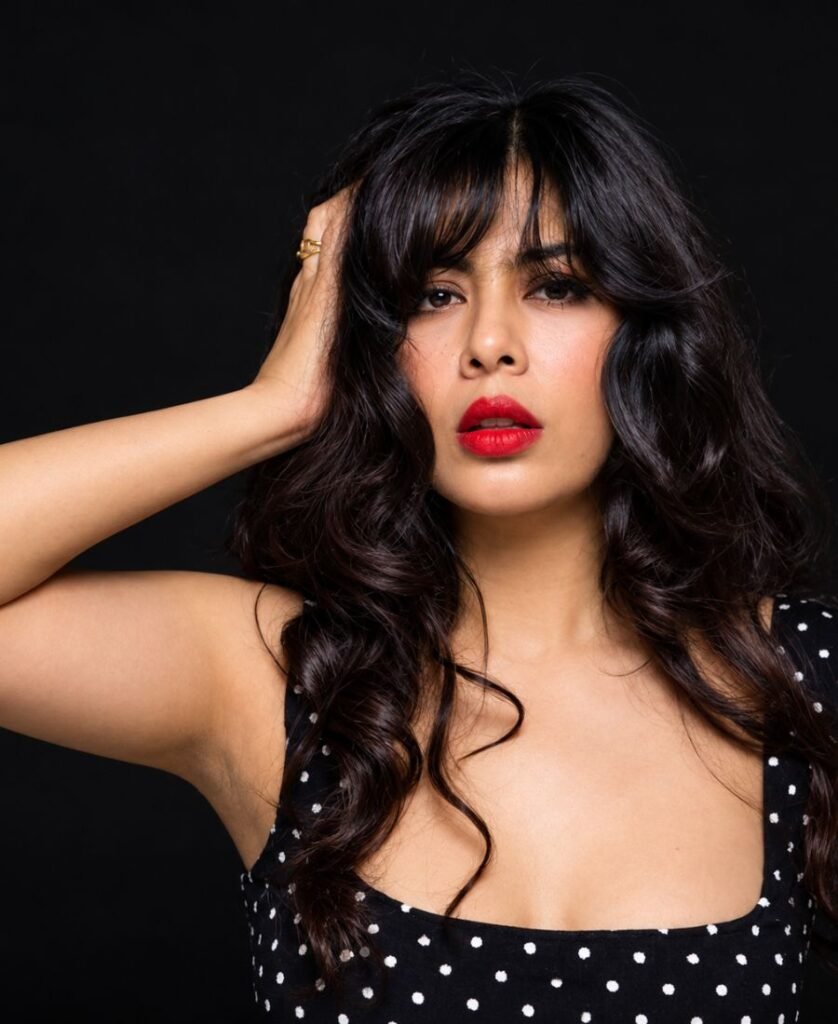 Anurita Jha Biography: Age, Husband, Net Worth, Movies and Ashram Role