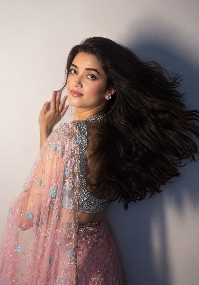 Bhagyashri Borse: Biography, Age, Family, Movies, Awards & Net Worth